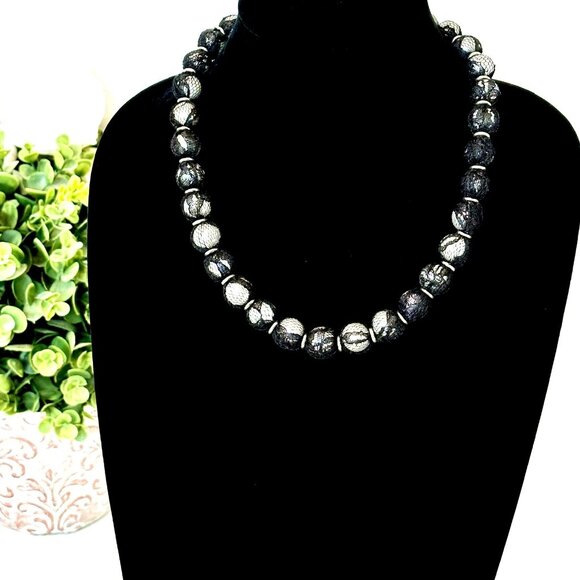 **2 necklaces in 1-Wear it 3 Ways** WHBM Long Black Lace Wrapped Pearl Necklace - Picture 6 of 16